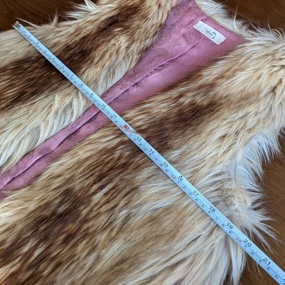 Marika Star Fur Open Front Sleeveless Short Vest - Picture 6 of 7